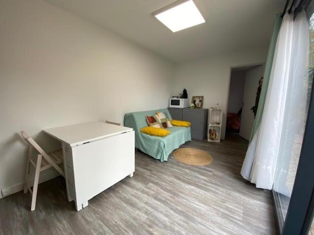 Studio De Jardin "Le Temps D Une Pause" Jusqu'A 4 Personnes En Face Du Beaujolais - Climatisation Et Borne Recharge Vehicule Electrique Montmerle-sur-Saone 외부 사진